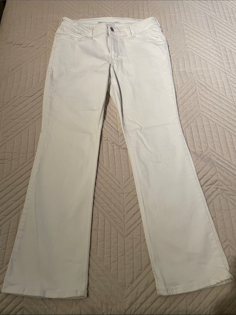 Old Navy Wow White Bootcut Jeans Petite